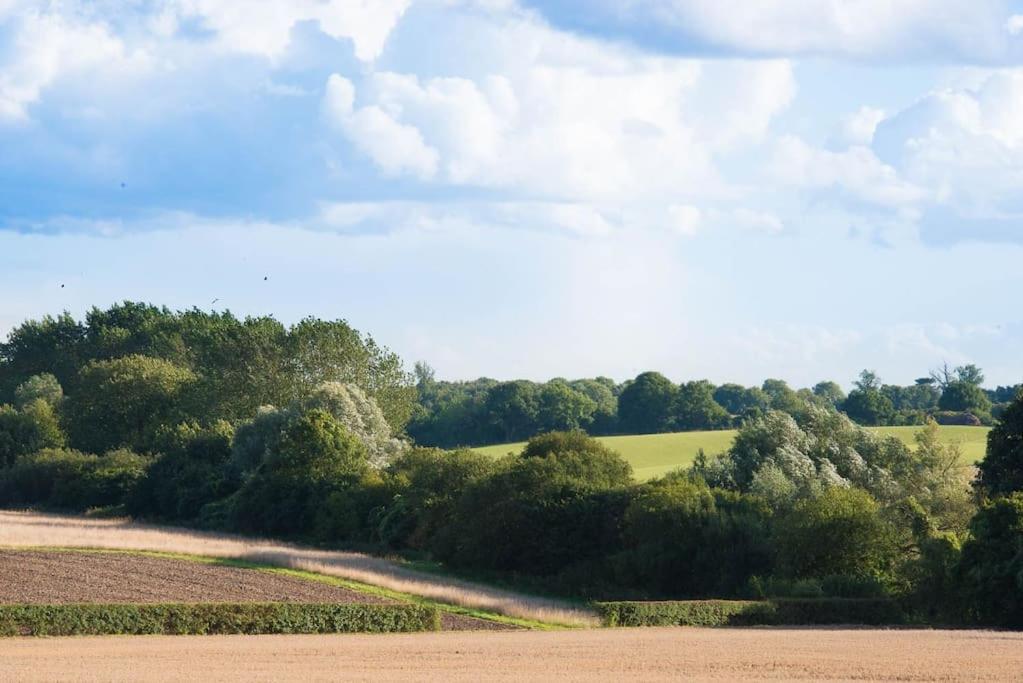 The Stables, Relax In 5 Star Style And Comfort With Lovely Walks All Around Maplestead Buitenkant foto